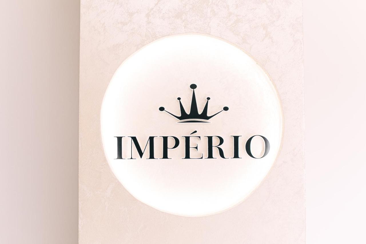 שיבניק Luxury Apartman Imperio מראה חיצוני תמונה