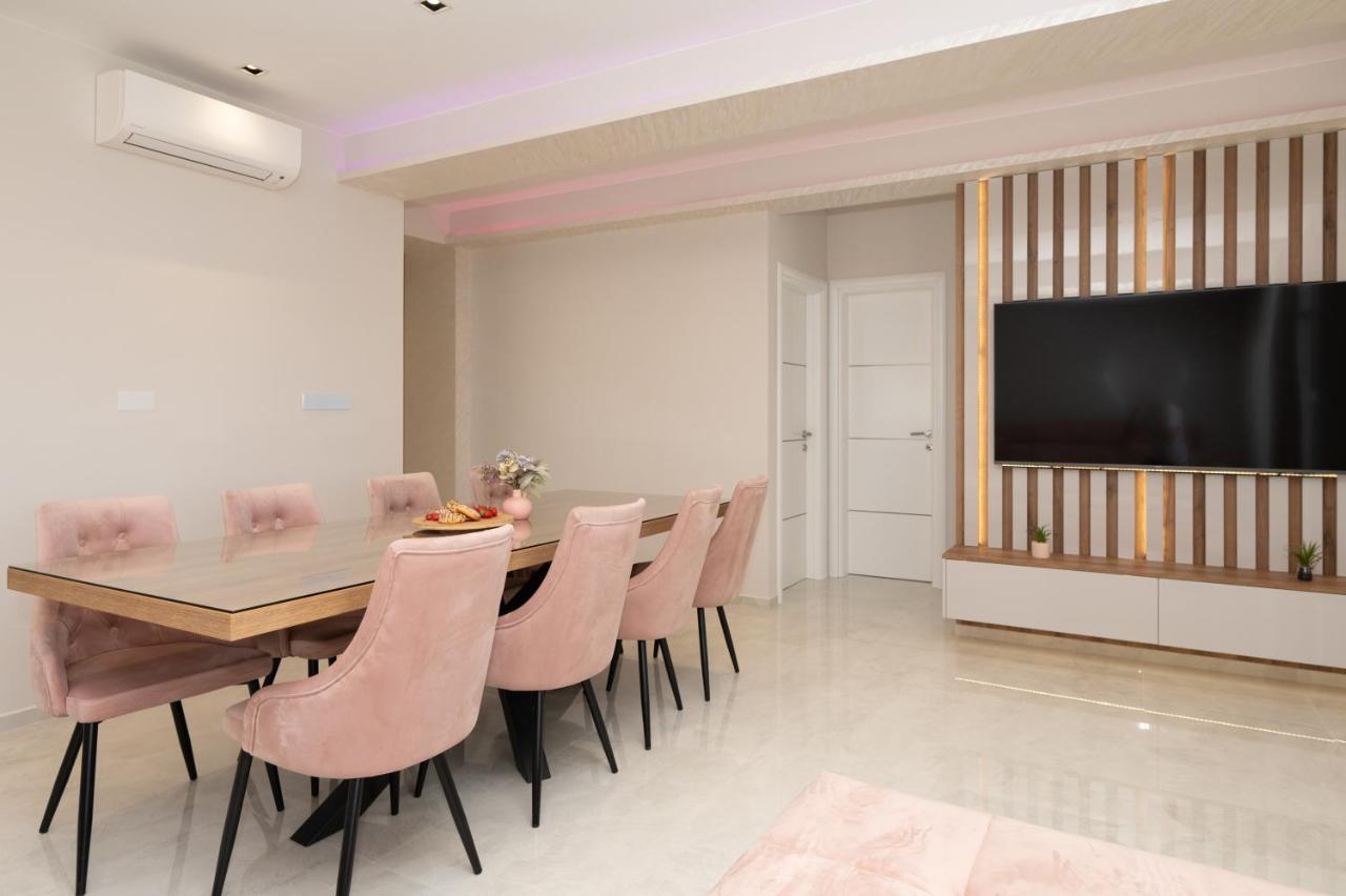שיבניק Luxury Apartman Imperio מראה חיצוני תמונה