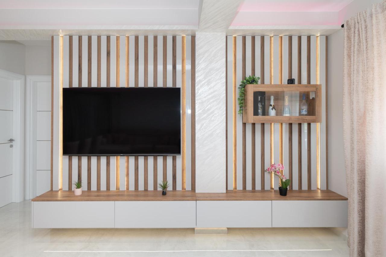 שיבניק Luxury Apartman Imperio מראה חיצוני תמונה