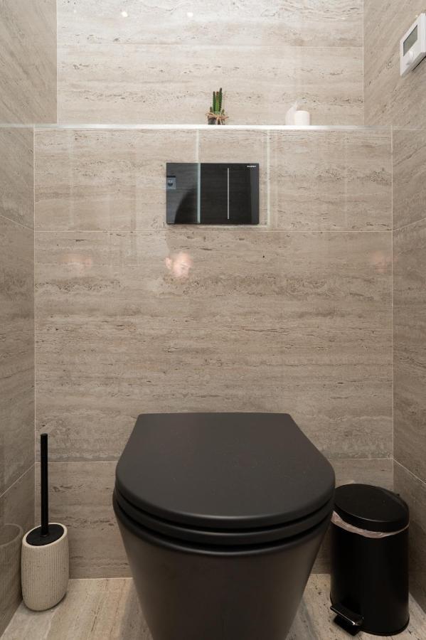 שיבניק Luxury Apartman Imperio מראה חיצוני תמונה