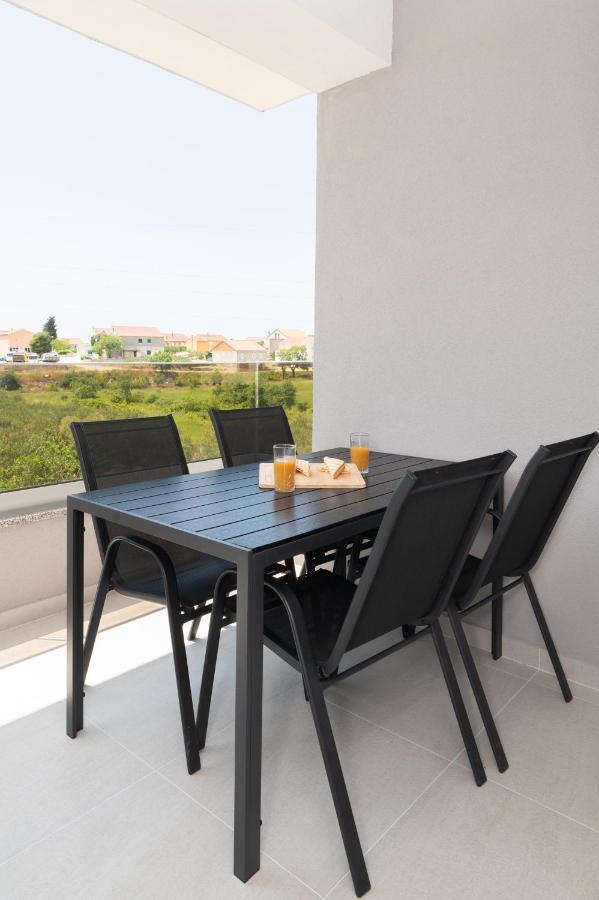 שיבניק Luxury Apartman Imperio מראה חיצוני תמונה
