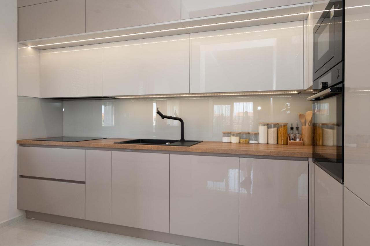 שיבניק Luxury Apartman Imperio מראה חיצוני תמונה