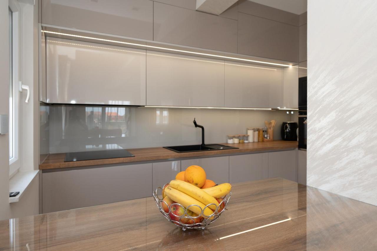 שיבניק Luxury Apartman Imperio מראה חיצוני תמונה
