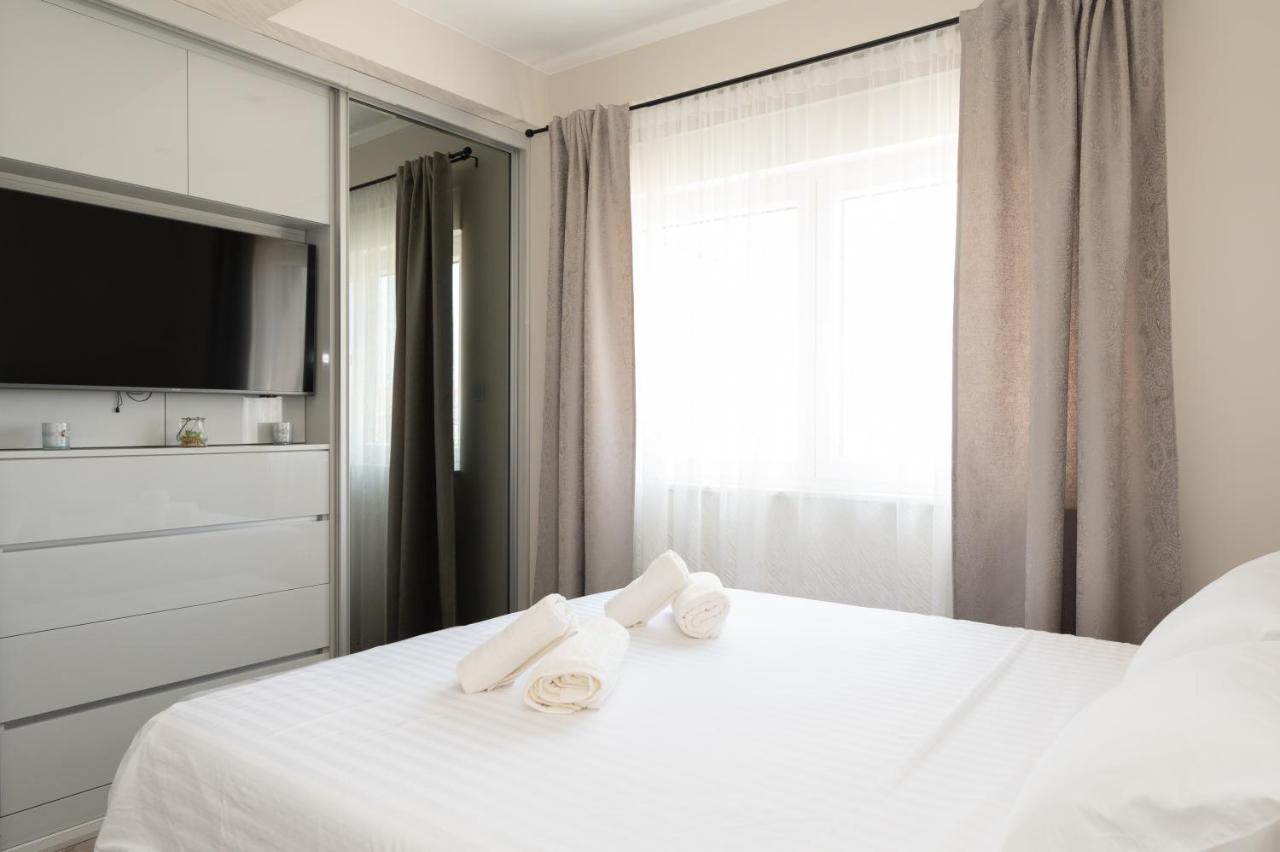שיבניק Luxury Apartman Imperio מראה חיצוני תמונה
