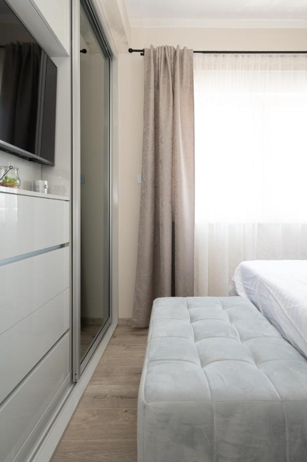 שיבניק Luxury Apartman Imperio מראה חיצוני תמונה