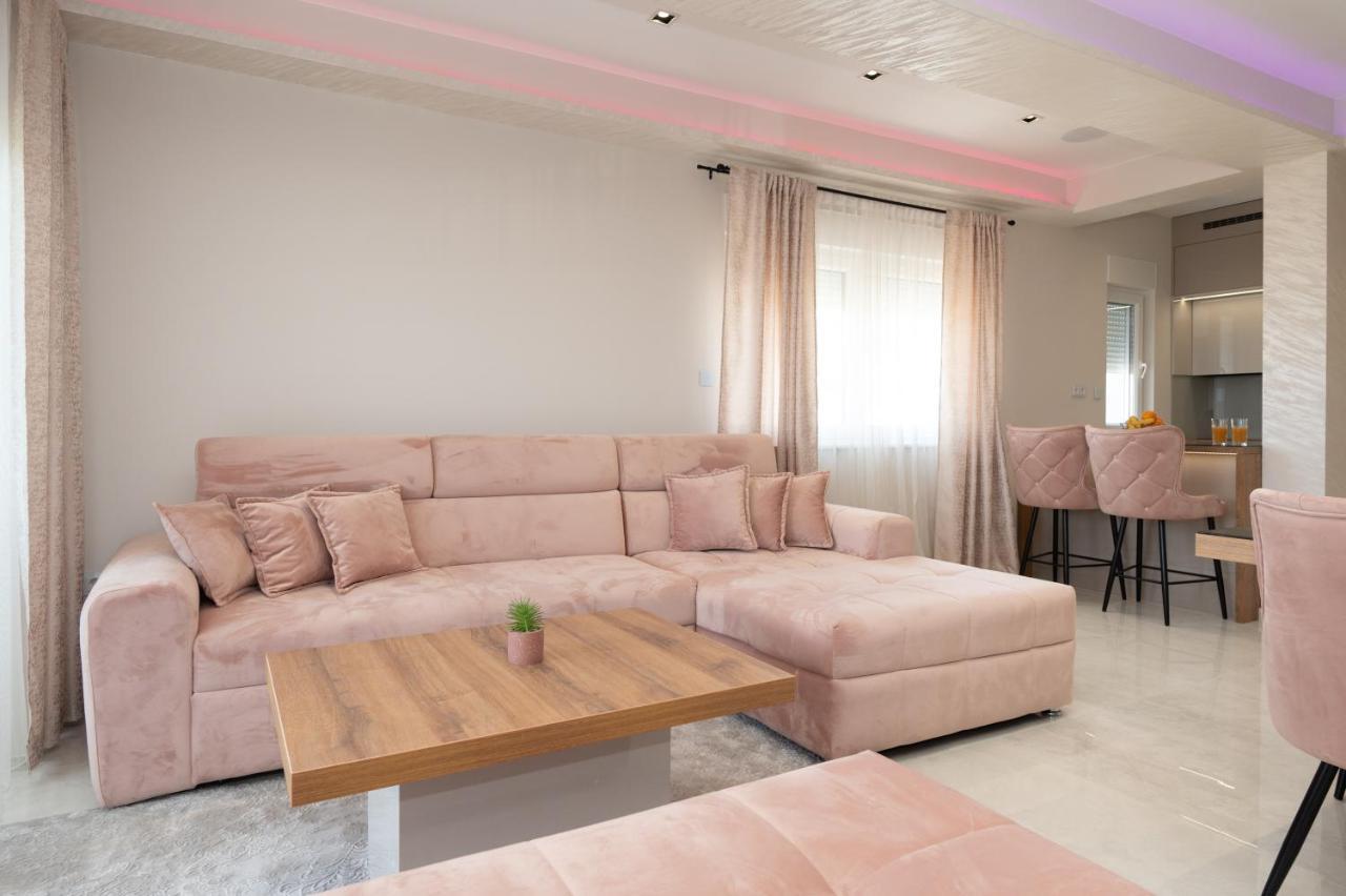שיבניק Luxury Apartman Imperio מראה חיצוני תמונה